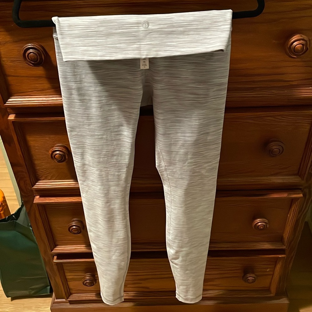 Grey Lululemon leggings